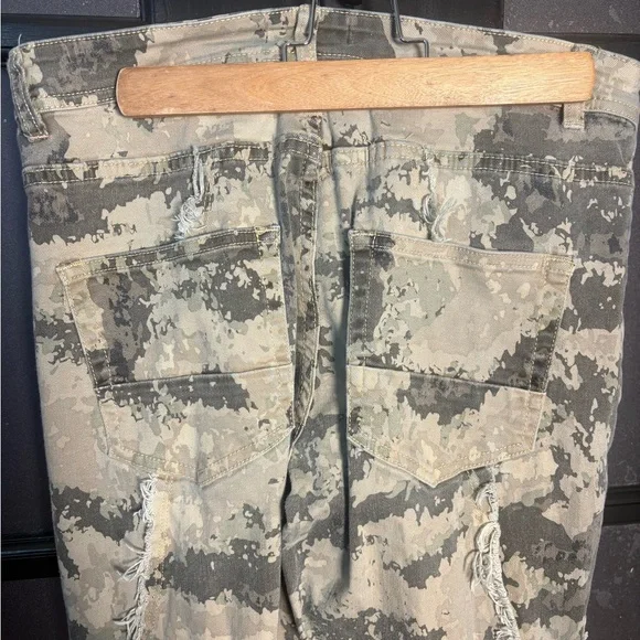 In Action Camo Stacked Skinny Flare Jeans Novamen W 30 - Picture 3 of 11